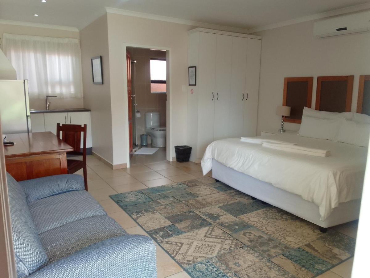 Botleng Guest House Boqate ภายนอก รูปภาพ