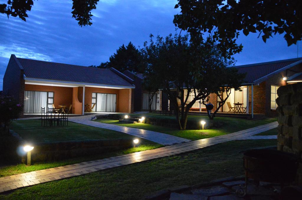 Botleng Guest House Boqate ภายนอก รูปภาพ
